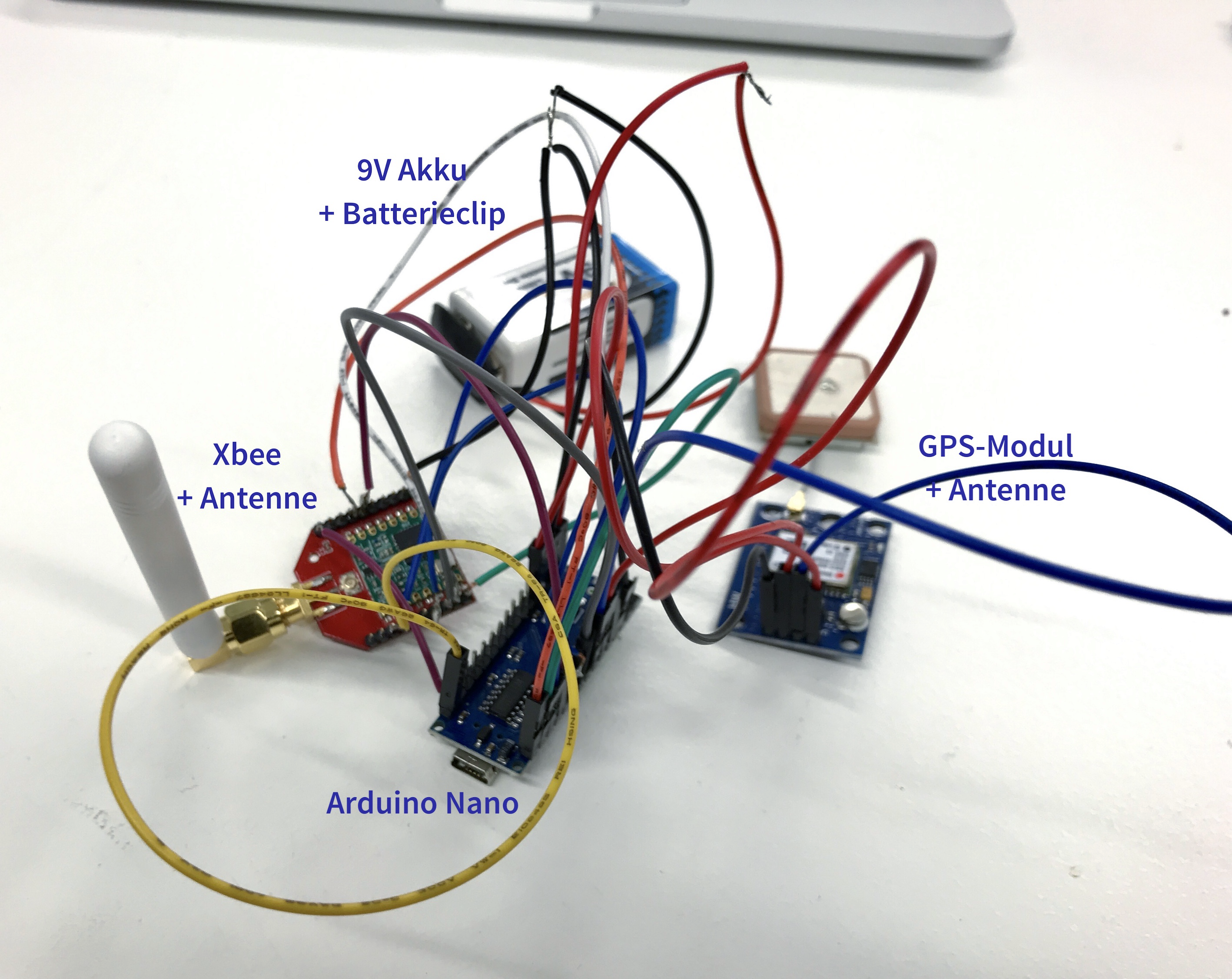 GPS-LoRa-Tracker, wie er bei der Offenen Werkstatt gebaut wurde (© TSB)